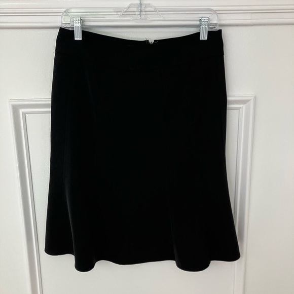 Black knee-length pleated skirt 4P - Picture 2 of 5